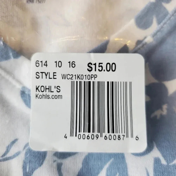 CROFT & BARROW | Essential V-Neck T-Shirt in White & Blue Floral sz 1X - Picture 7 of 8